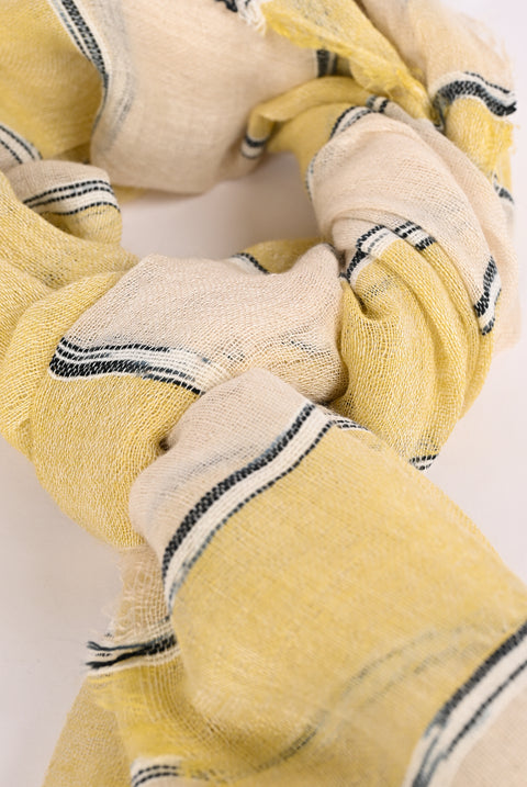 TEXTURED SCARF