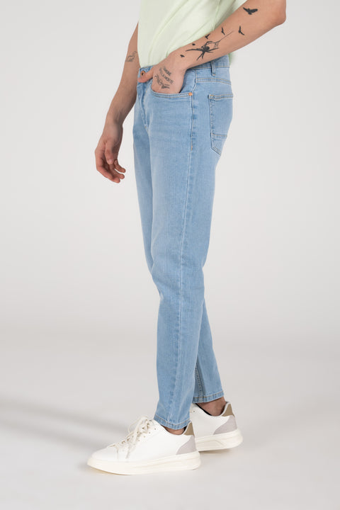 CROPPED FIT DENIM