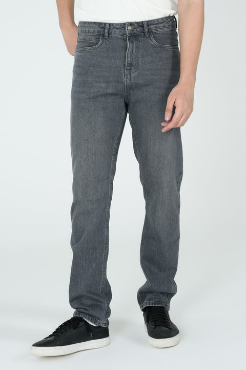 SLIM RELAXED FIT DENIM