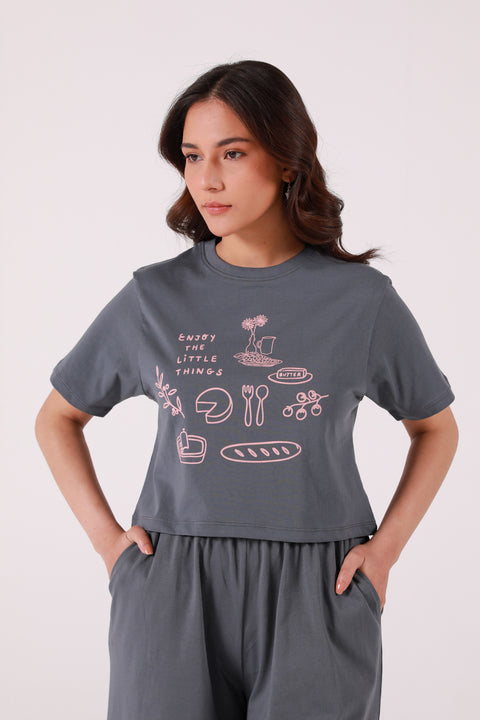 GRAPHIC CROPPED TEE