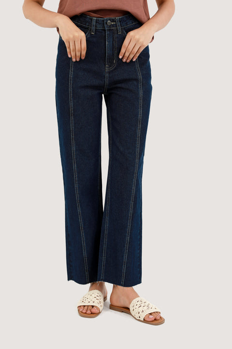 STRAIGHT FIT PLEATED DENIM
